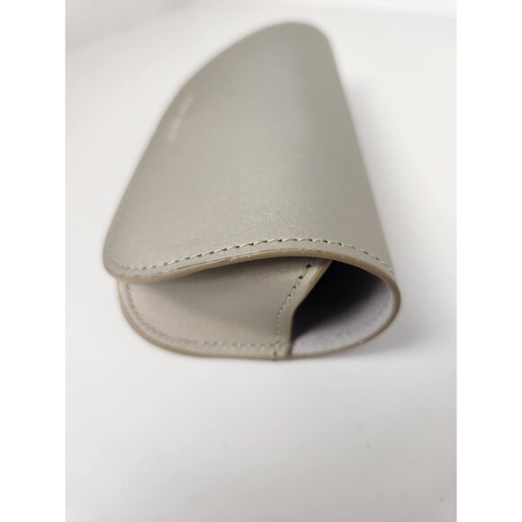 Georgio Armani Silver/Cream Lined Snap Close Eyeglass Sunglass Case - Picture 5 of 11